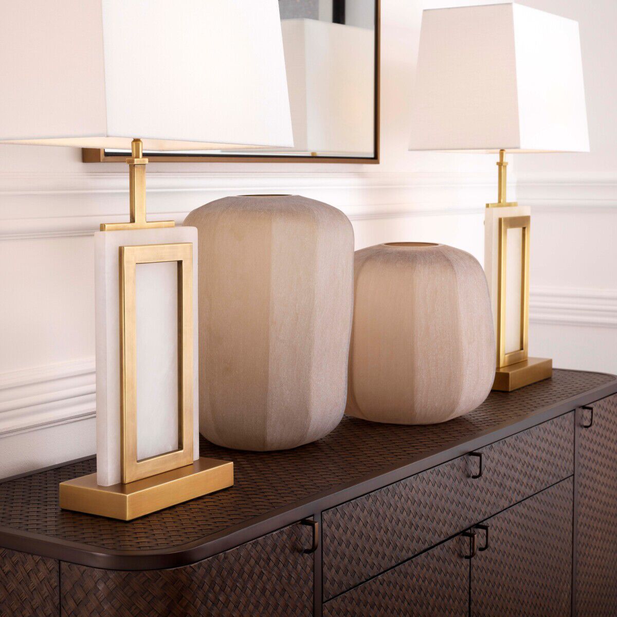 Ваза из дутого стекла Eichholtz Avance ARCH-00076381