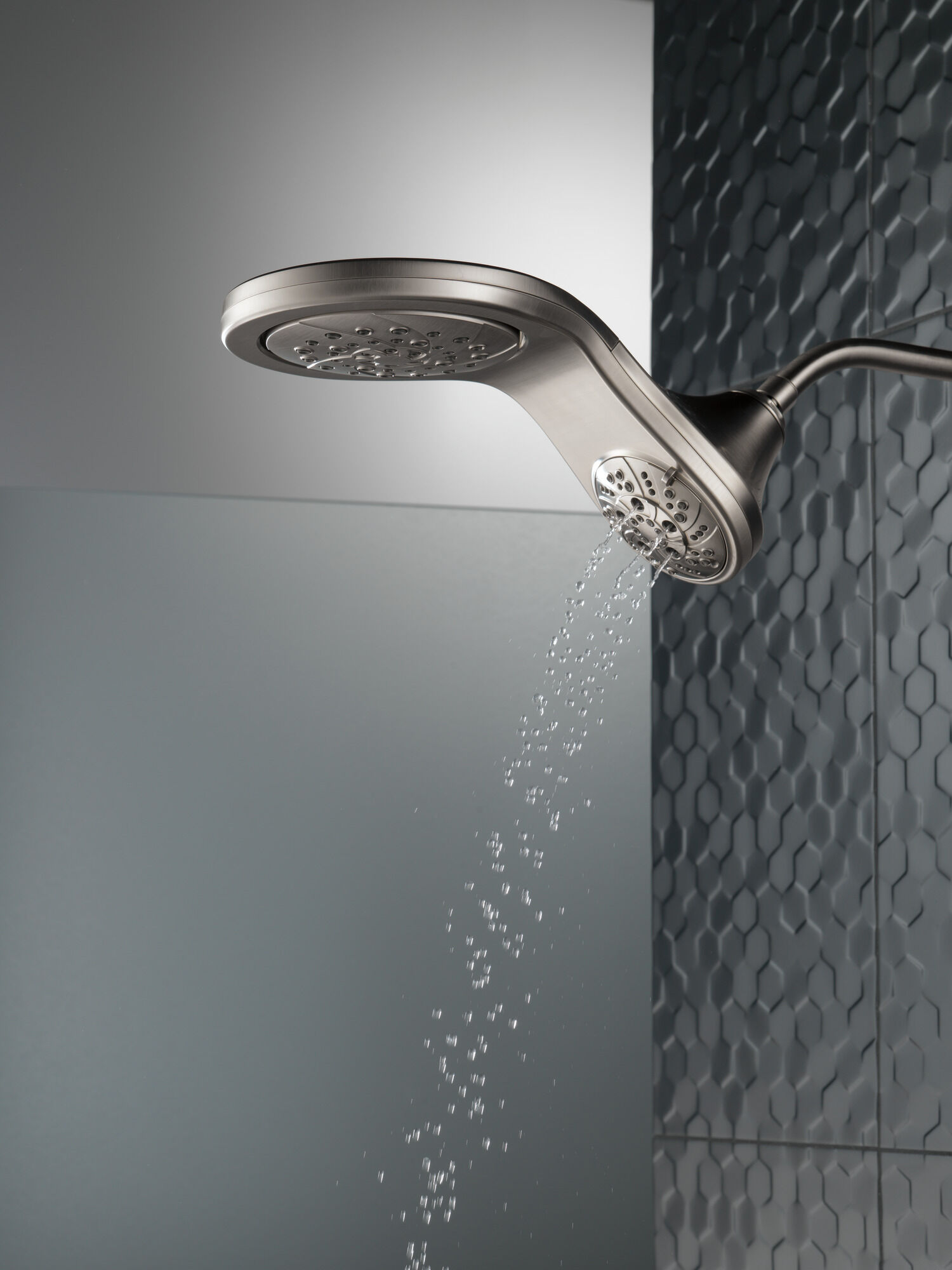 HydroRain® H2Okinetic® In2ition® Душ два в одном с 5 настройками Delta Faucet 58581-SS-PK - Вид №17