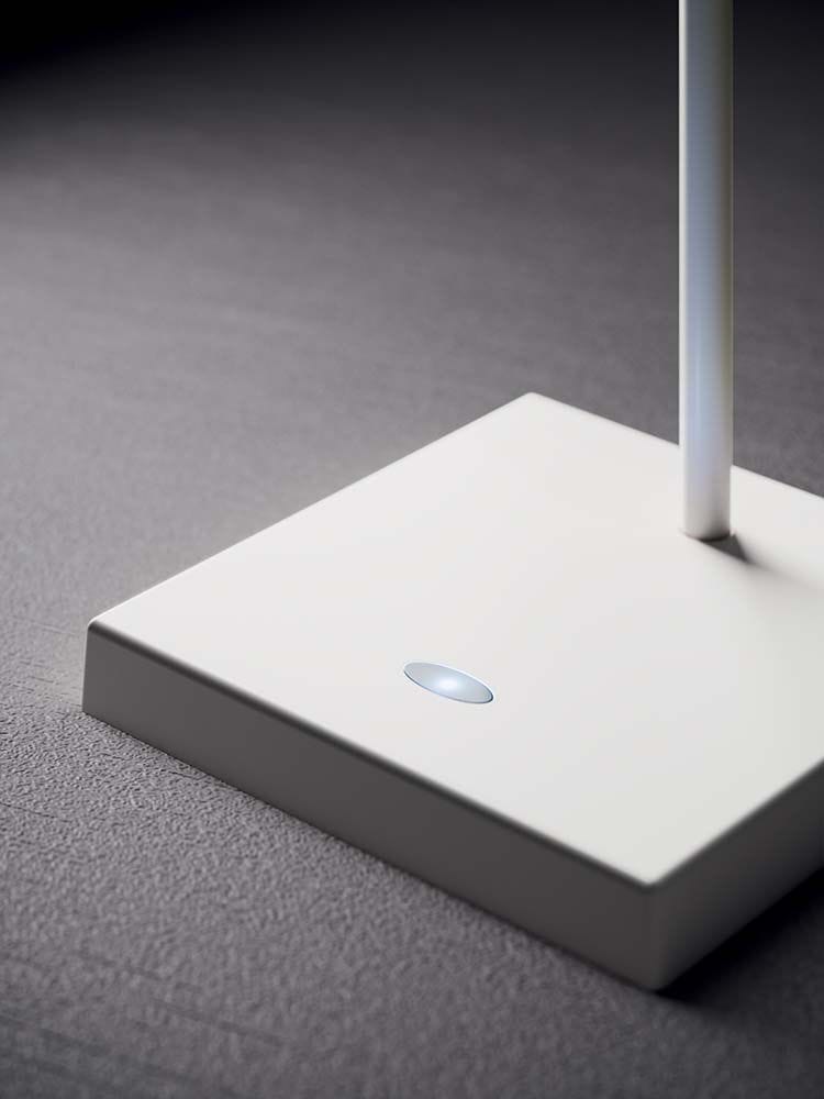 Алюминиевая светодиодная настольная лампа Quadrifoglio Group Design Lighting ARCH-00025803 - Вид №1