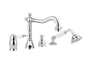 Хромированный латунный кран с 4 отверстиями