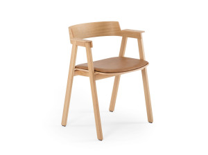 Дубовый стул с мягким сиденьем и подлокотниками