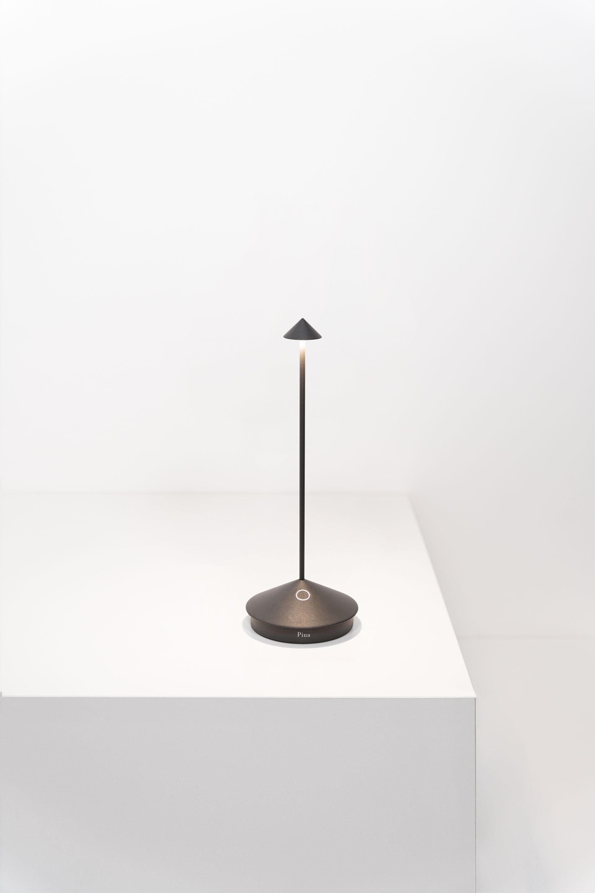 Аккумуляторная настольная лампа Zafferano Pina ARCH-00130153 - Вид №10