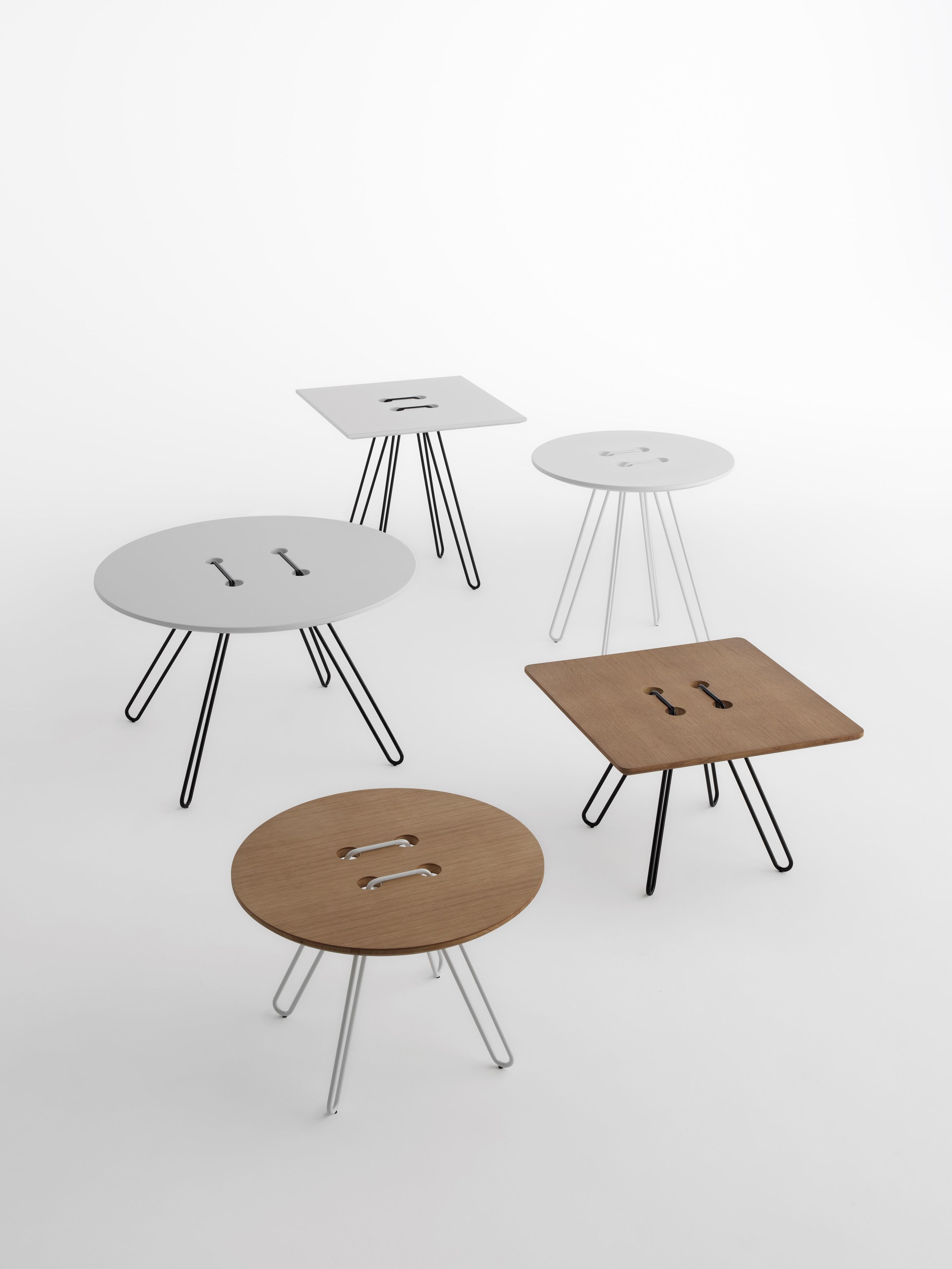 Низкий круглый стол из дуба Casamania & Horm Twine T ARCH-00133166 - Вид №12