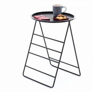Ersa Высокий журнальный столик из окрашенного металла с полкой для журналов с подносом