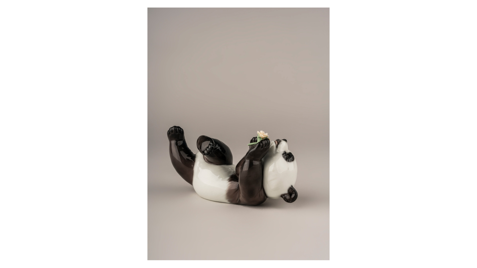 10669037 LLADRO Фигурка Lladro "Радостная панда" 13x7см Фарфор Lladró  - Вид №2