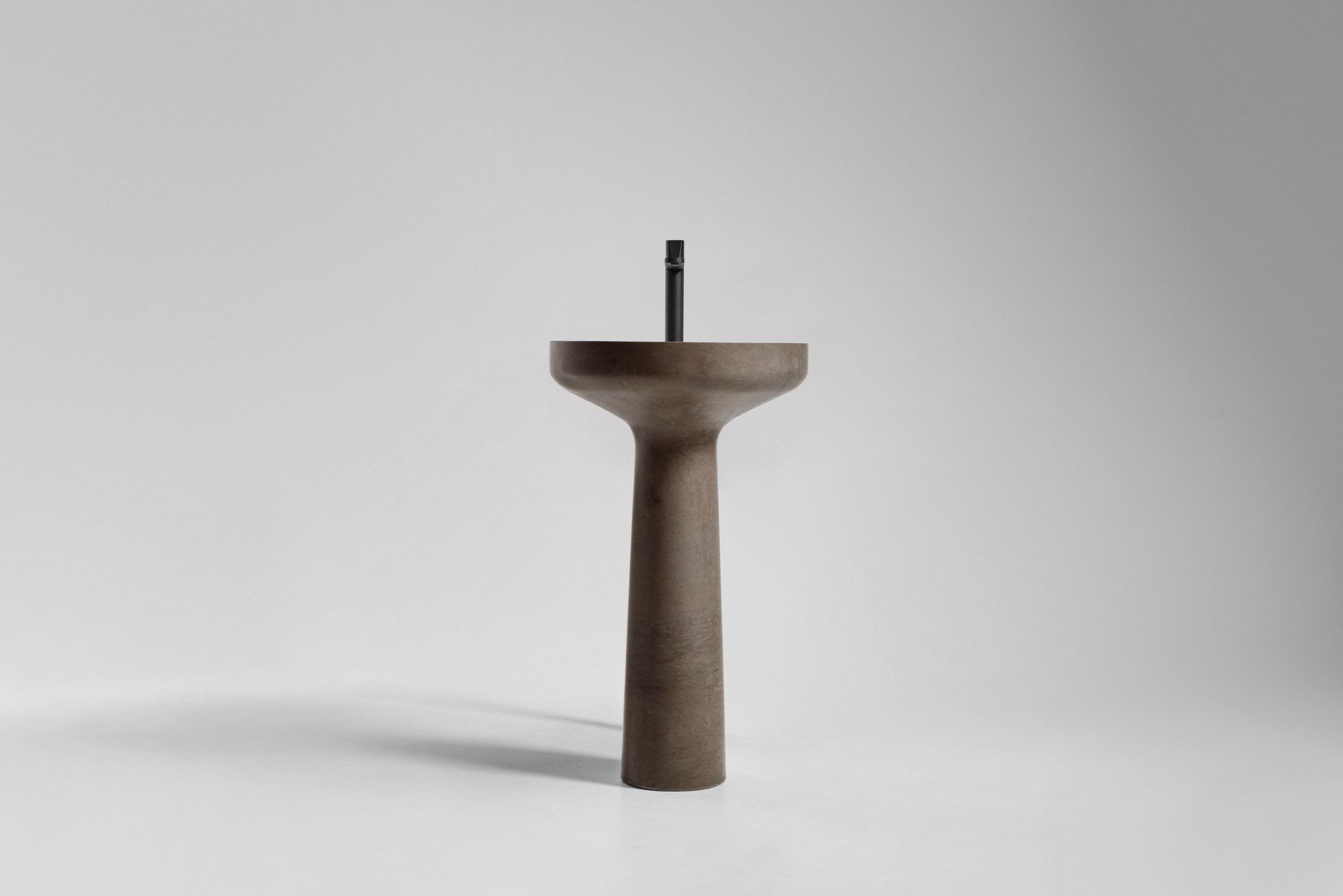 Стоун серый камень круглый отдельно стоящий умывальник Antoniolupi игла ARCH-00002403 - Вид №1