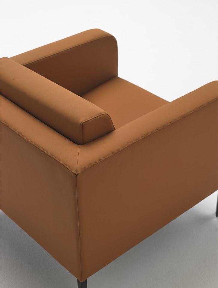 Mobboli Кожаное кресло с подлокотниками Quadrat Qs1p - Вид №1