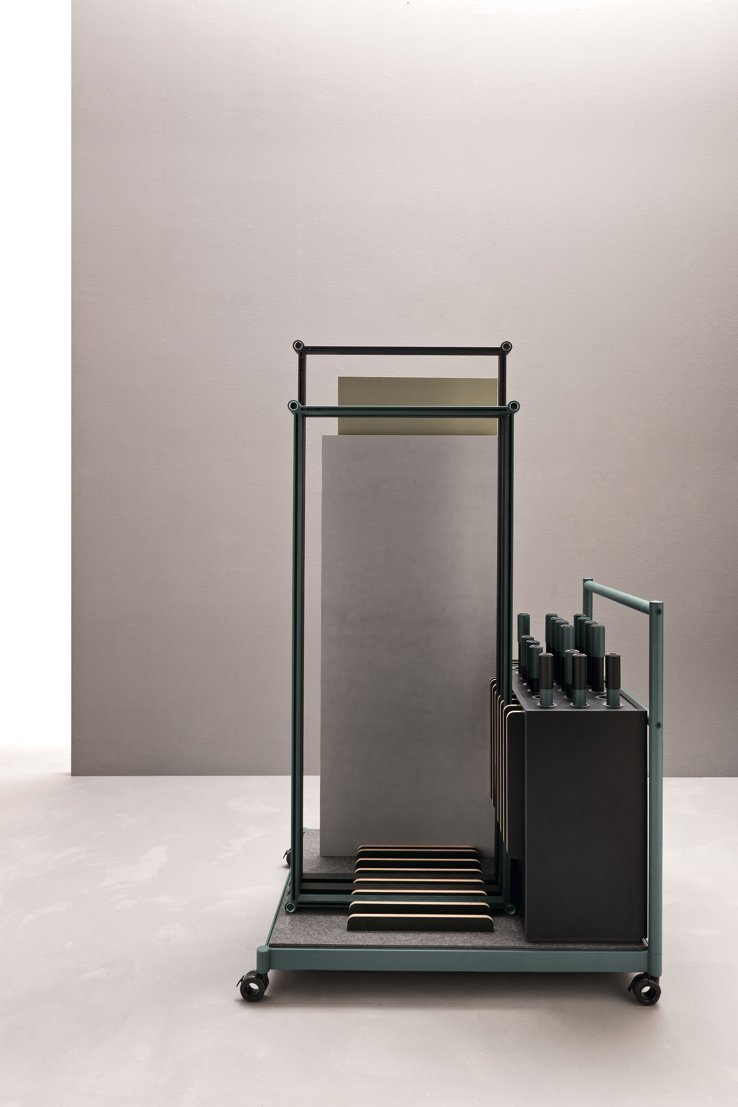 Алюминиевый секционный стол Martex жидкость ARCH-00082797