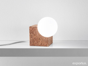 Пробковая настольная лампа