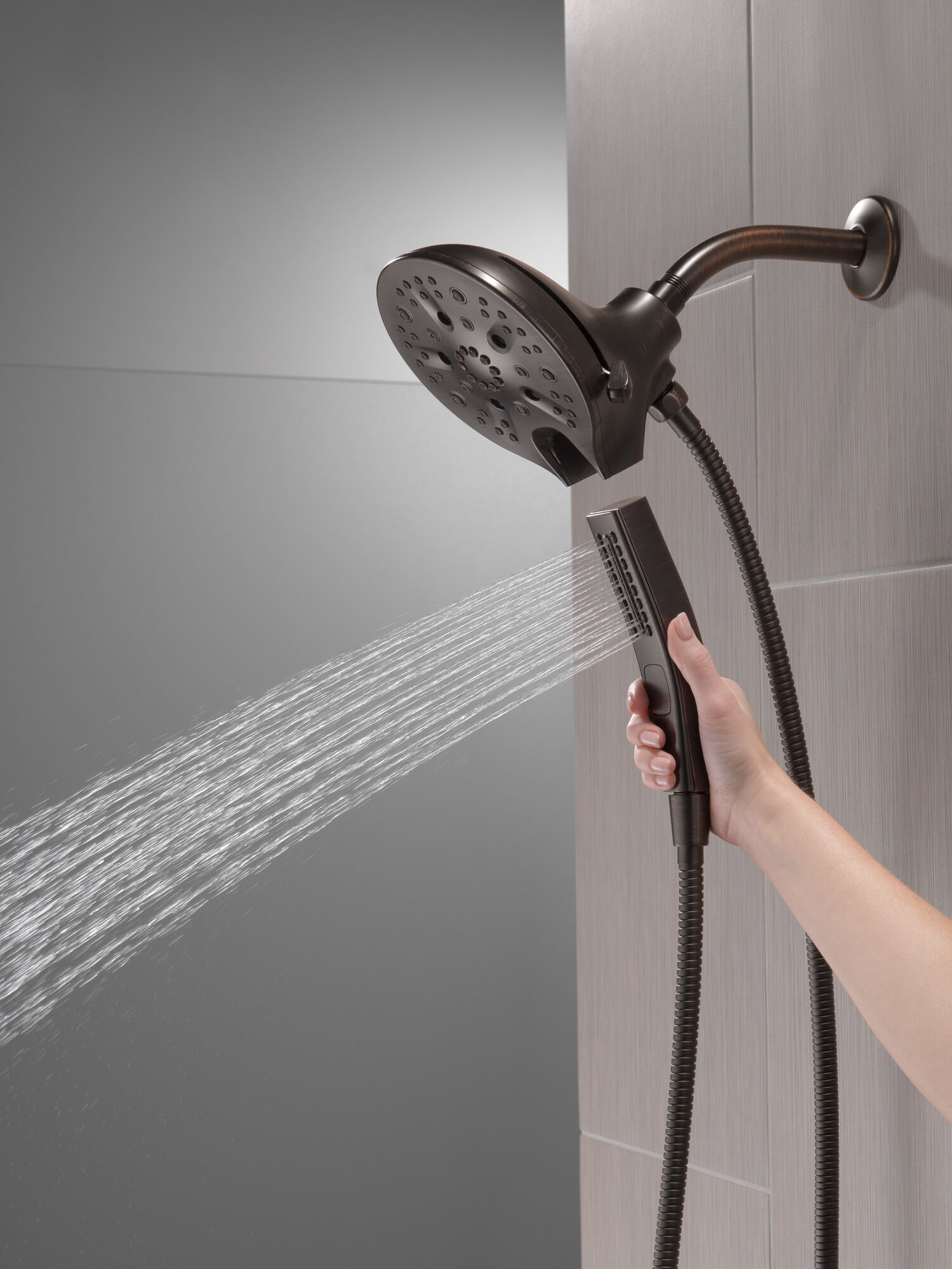 58620-RB25-PK In2ition® H2Okinetic® Душ два в одном с 5 настройками Delta Faucet Universal Showering Венецианская бронза  - Вид №5