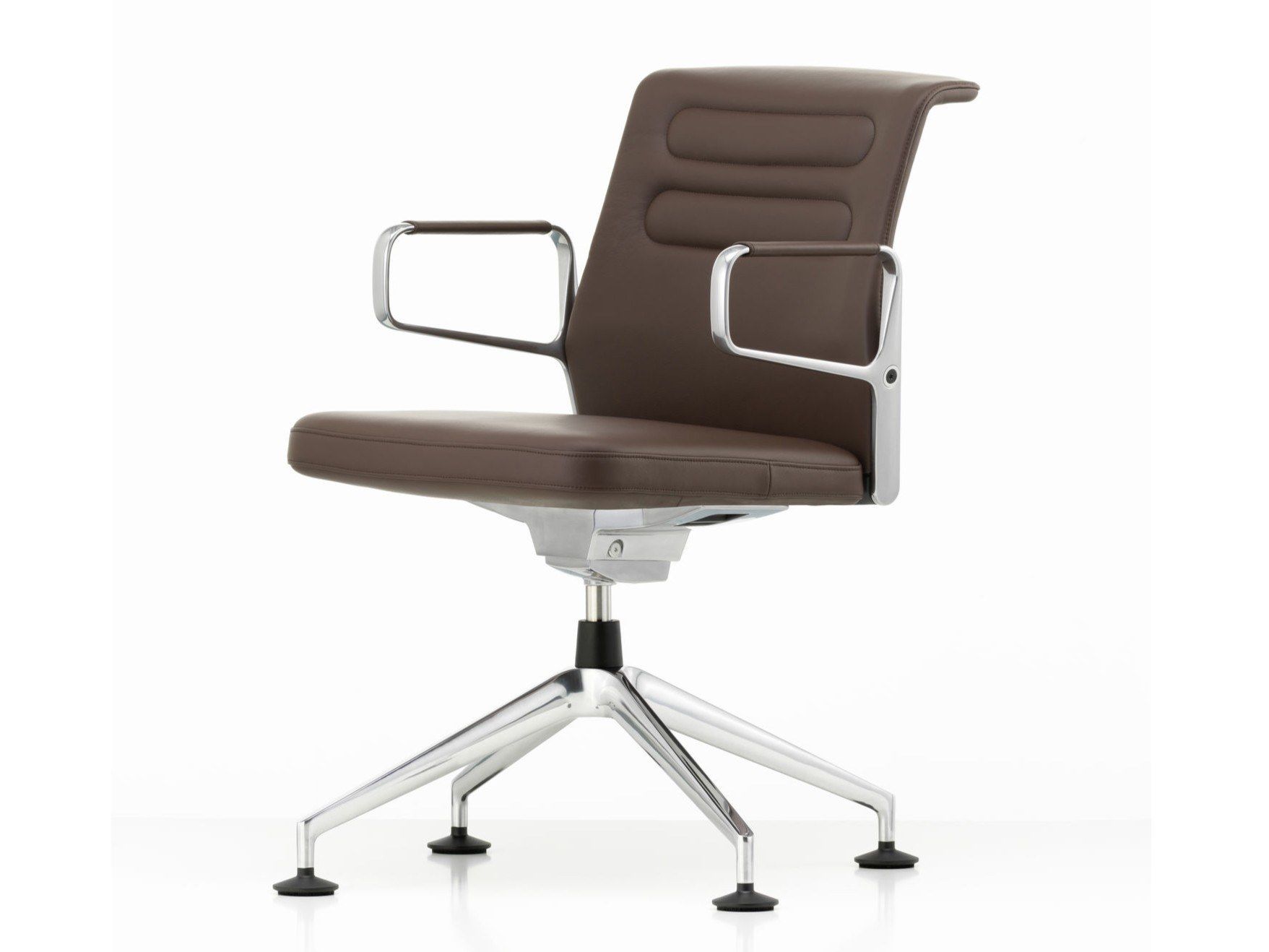 Кожаный поворотный стул с подлокотниками VITRA AC 5 ARCH-00057011