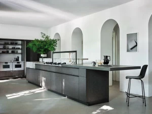 Cesar Кухня из дуба и мрамора с островом Intarsio