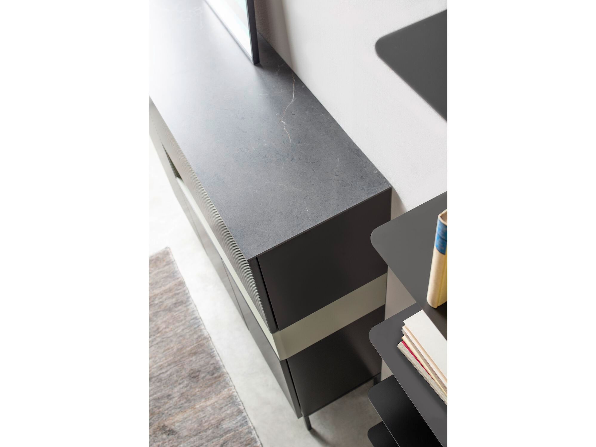 Шкаф с распашными дверцами Sudbrock Möbelhandwerk куб ARCH-00151661 - Вид №1