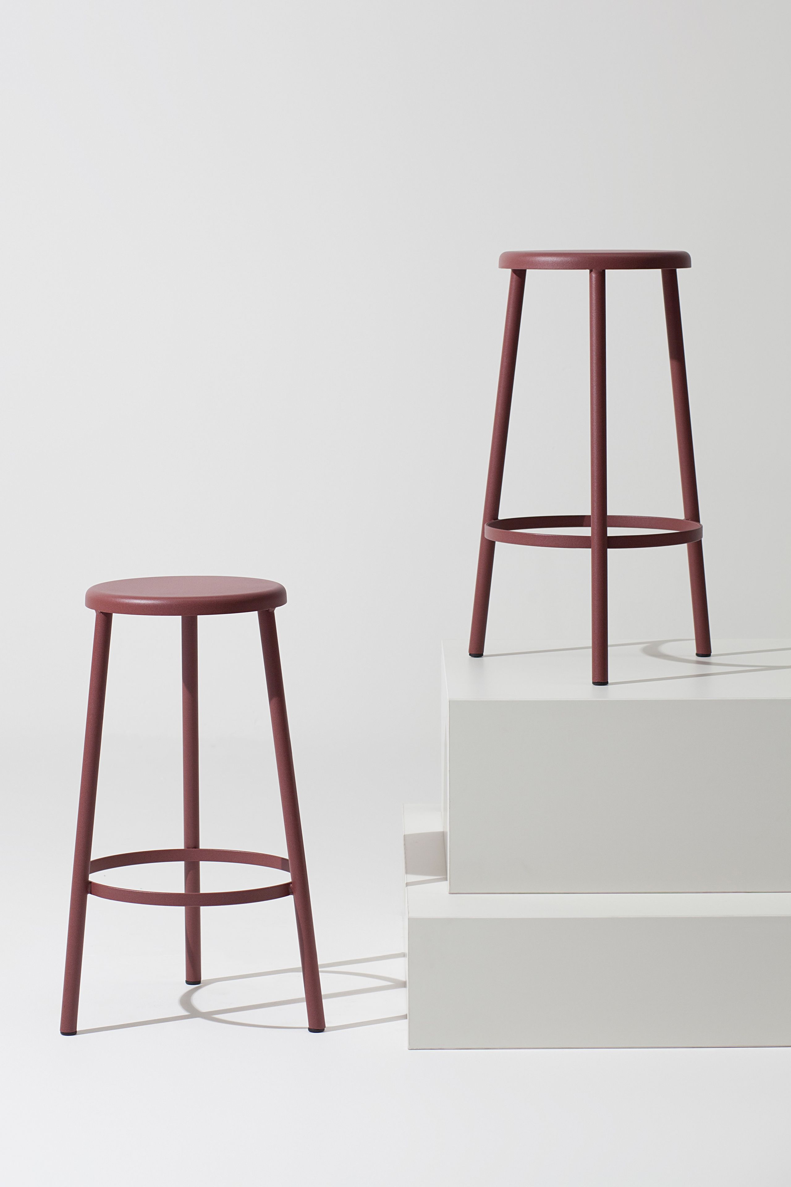 Металлический офисный стул с подставкой для ног Manerba ARCH-00103505 - Вид №1