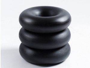 Деревянный низкий стул