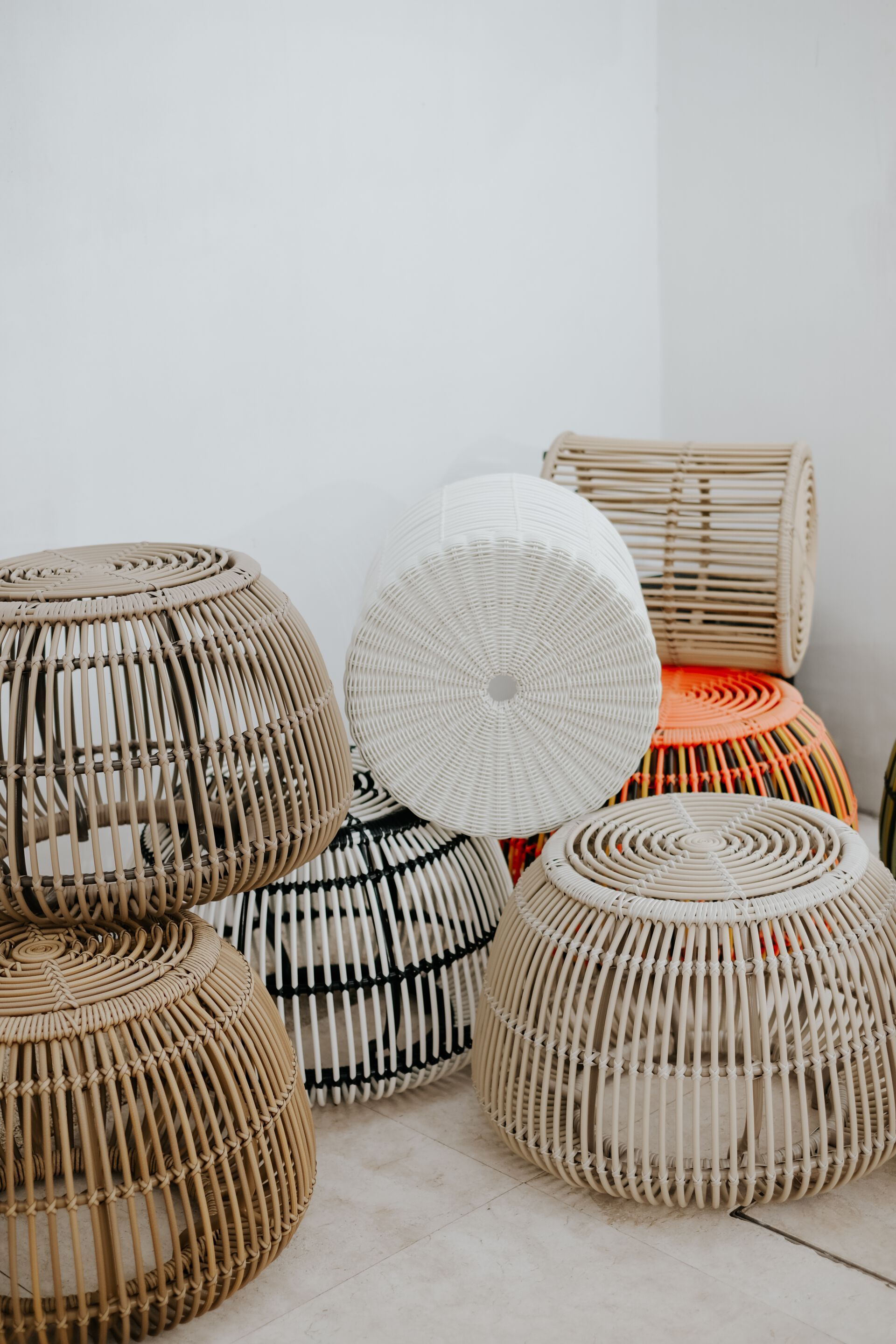 Круглый журнальный столик из синтетического волокна cbdesign Bizarre ARCH-00079104 - Вид №12