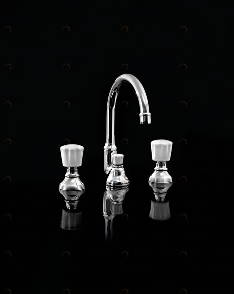 DDMR301A Кран для раковины Morris на 3 отверстия Devon&Devon 