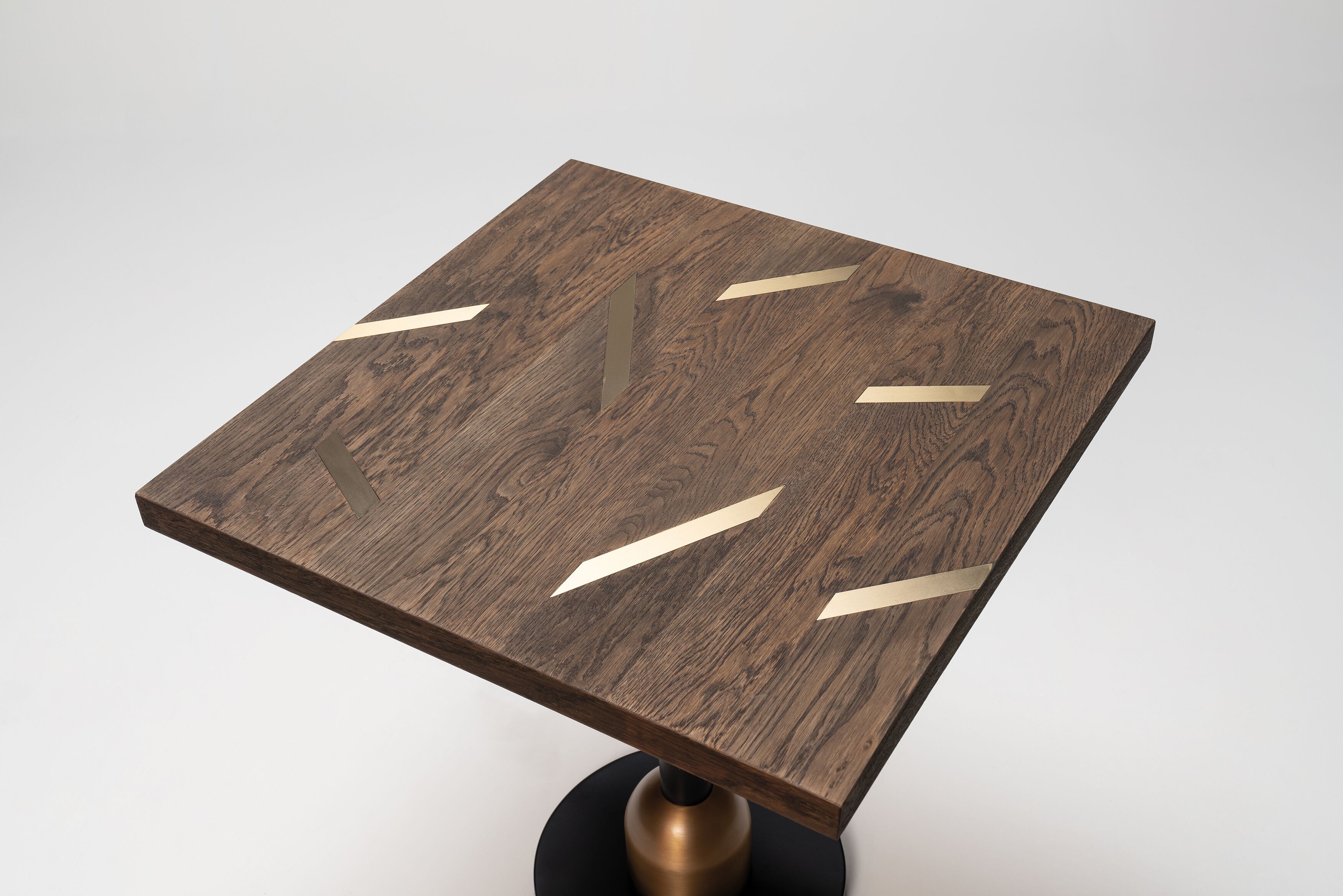 Квадратный стол из дерева и металла Papell Design гостиница ARCH-00132392 - Вид №1