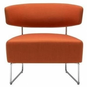 Andreu World Санный стул с обивкой из ткани Tauro Bu4201