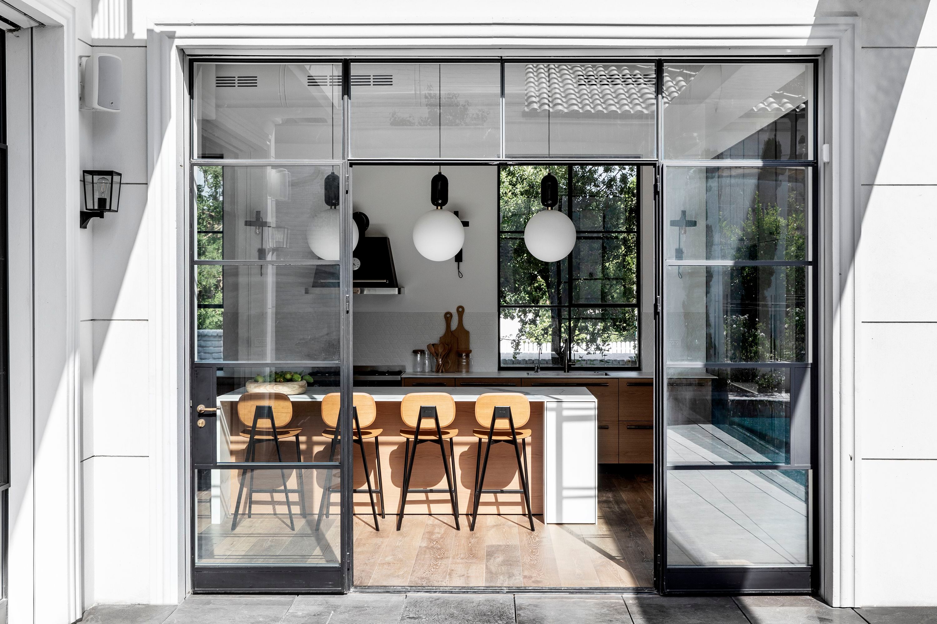 Керамическая и опаловая стеклянная подвесная лампа PARACHILNA Aballs ARCH-00061642 - Вид №18