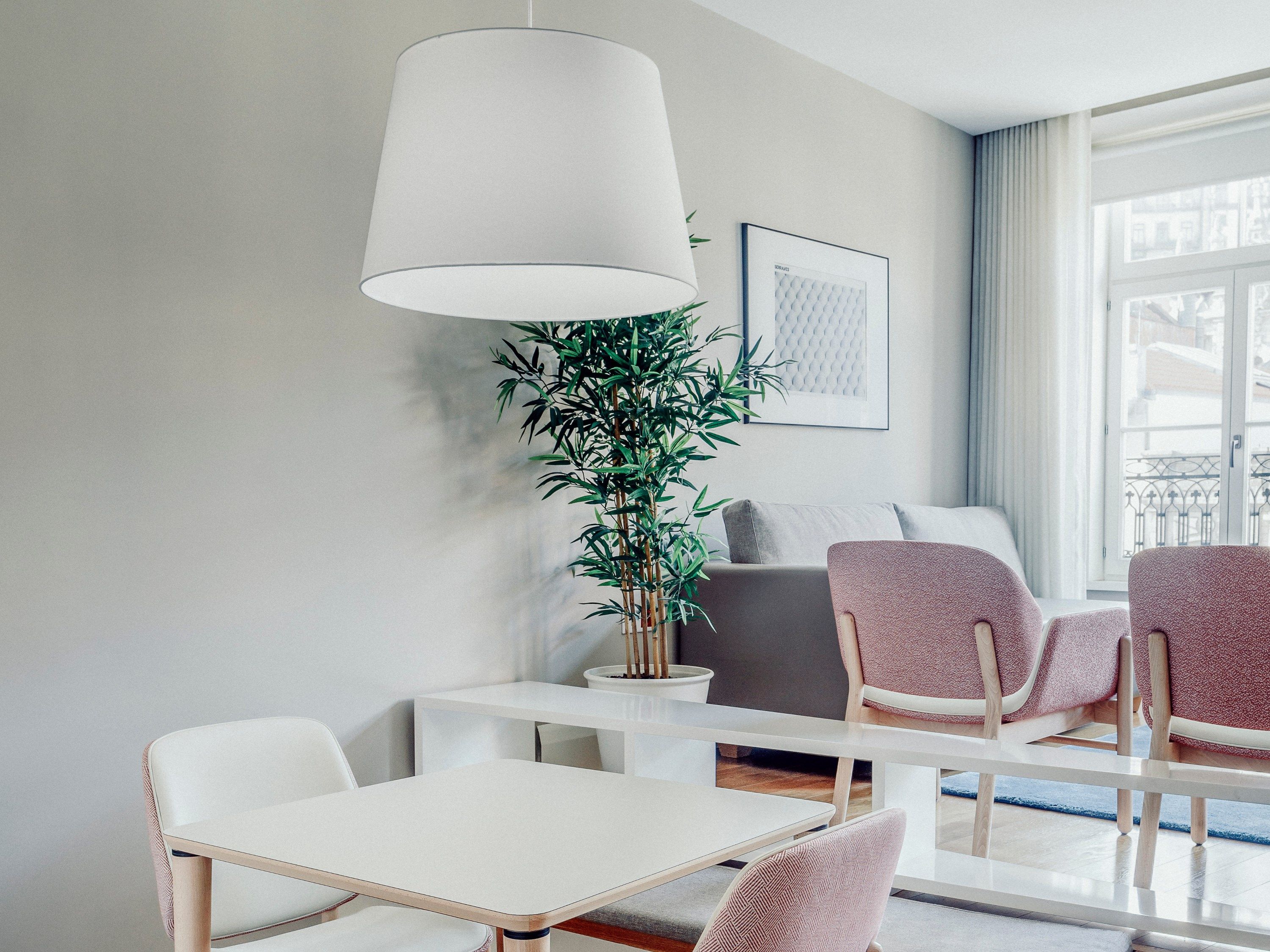 Стул с подлокотниками More Contract Adele ARCH-00136033 - Вид №1