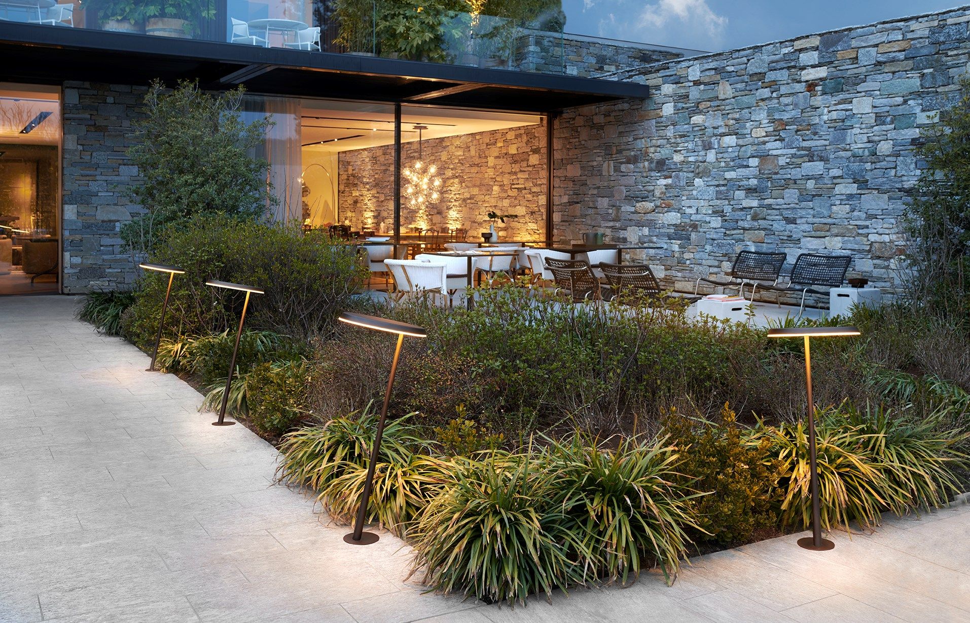 Металлический светодиодный световой столб Oluce Мухомор ARCH-00135766 - Вид №3