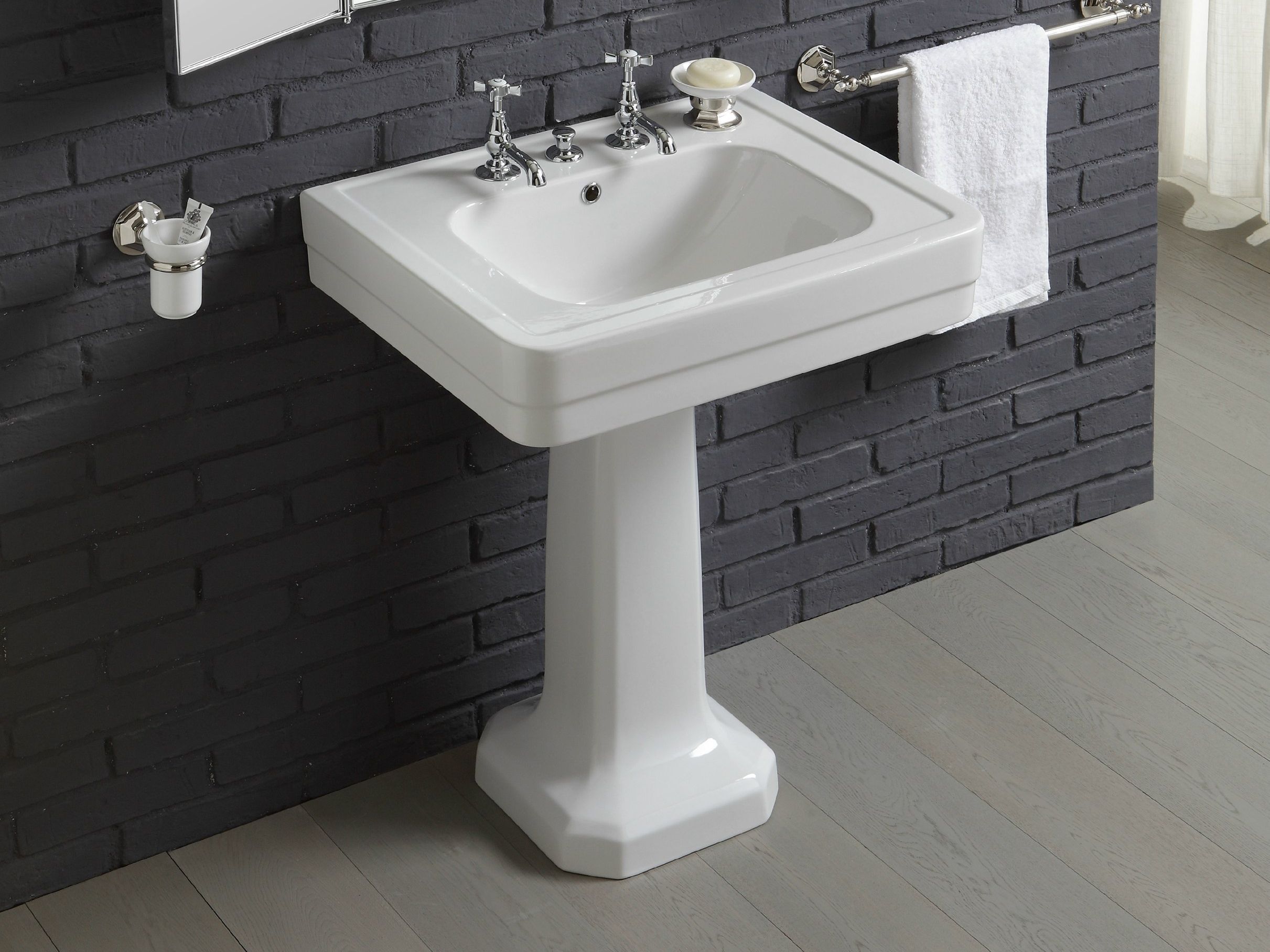 Керамическая раковина на колонне In Stock Bleu Provence ARCH-00003640