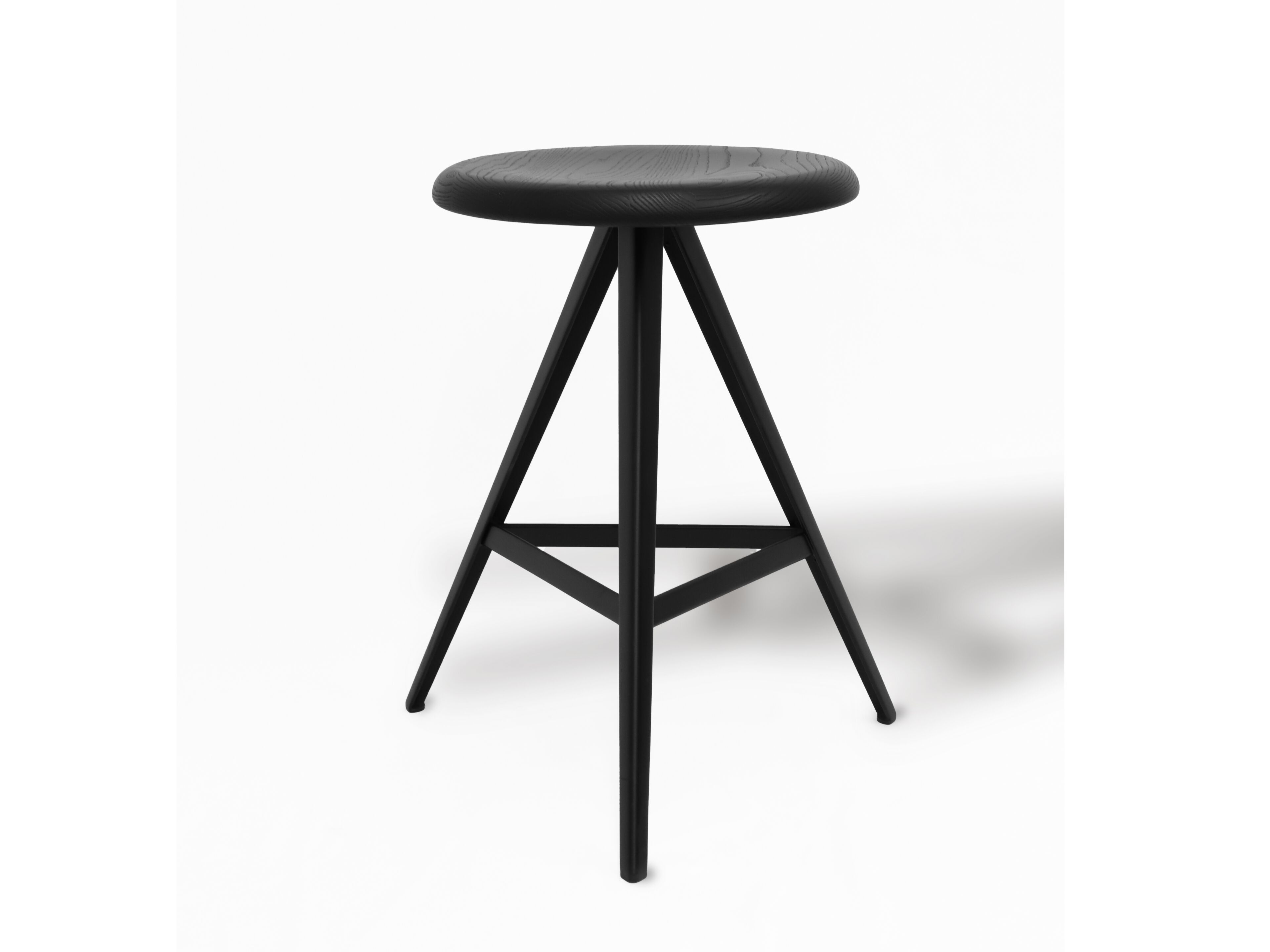 Низкий табурет из ясеня с подставкой для ног TrabA' TrabA ' - Limited Edition ARCH-00003934