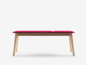 Скамейка из ткани