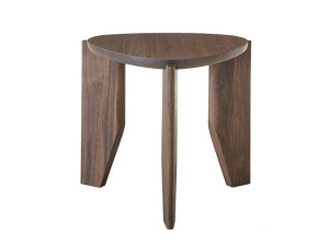 Треугольный журнальный столик из массива дерева