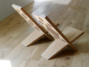 Деревянный стул