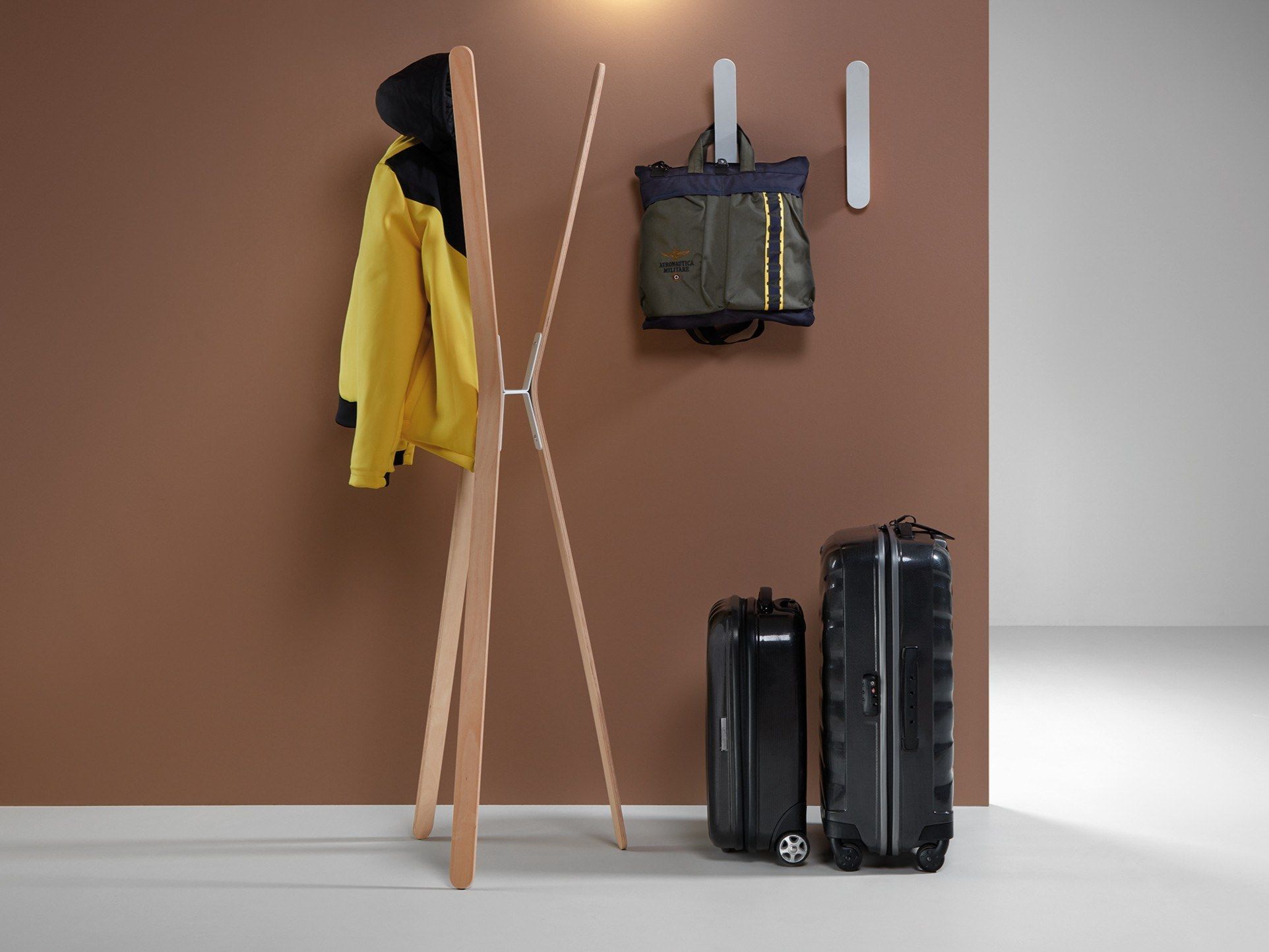 Деревянная напольная вешалка Made Design MILANO ARCH-00081285