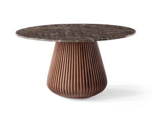 Круглый стол с мраморной столешницей и деревянным основанием