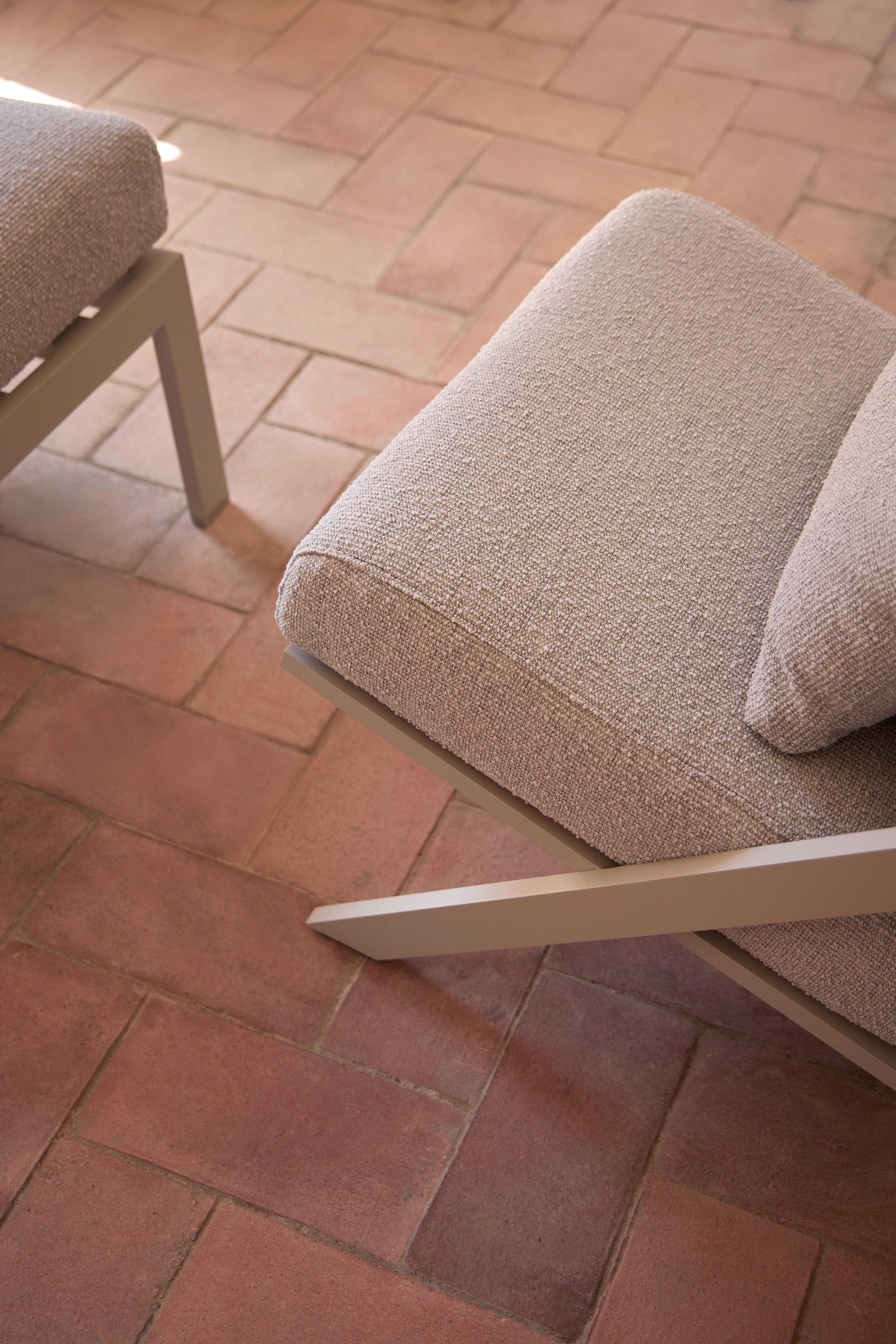 Тканевое кресло GANDIABLASCO Вне времени ARCH-00131989 - Вид №11