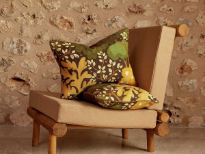 Подушка с прямоугольным рисунком