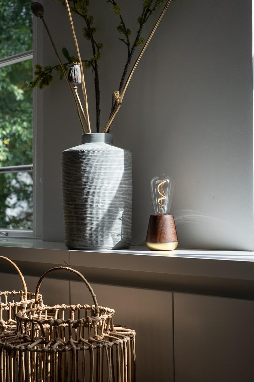 Humble Настольная светодиодная лампа под орех без проводов sun-id-1507966 - Вид №4