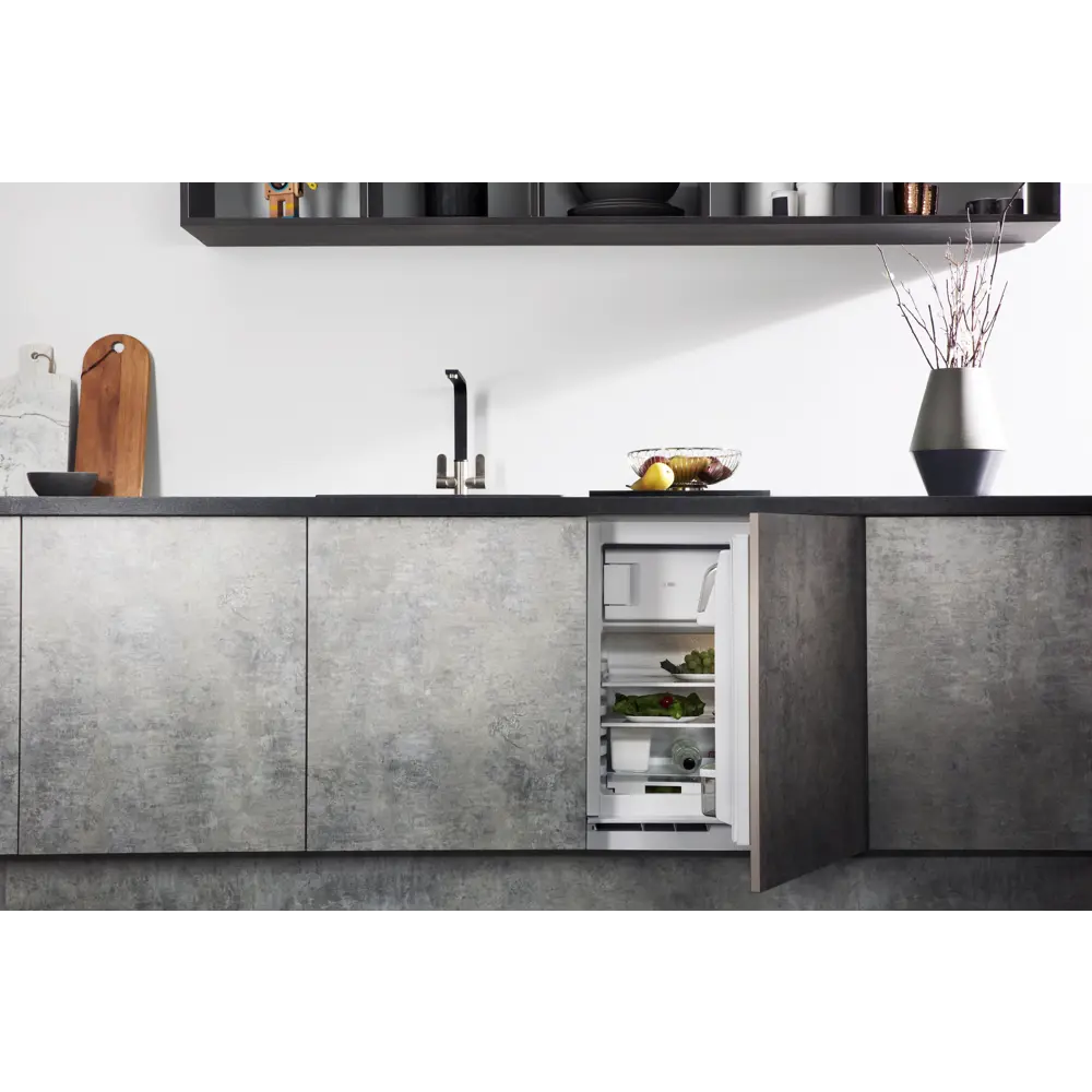 Холодильник встраиваемый однокамерный HOTPOINT BTSZ 1632/HA 81.5х59.6х54.5 см цвет белый INDESIT STLM-2009985 - Вид №7