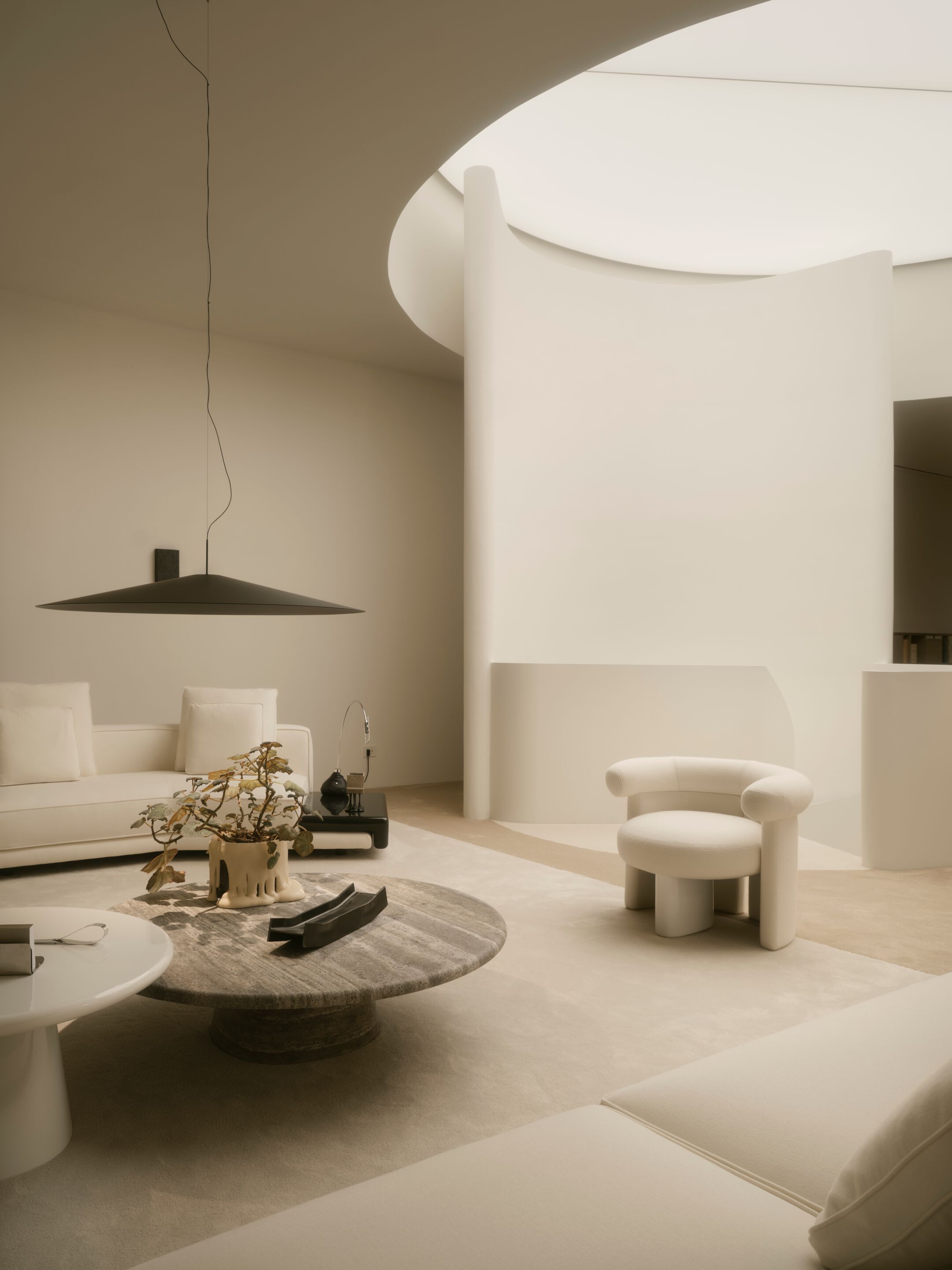 Тканевое кресло с подлокотниками Meridiani Жанетт ARCH-00061950 - Вид №1