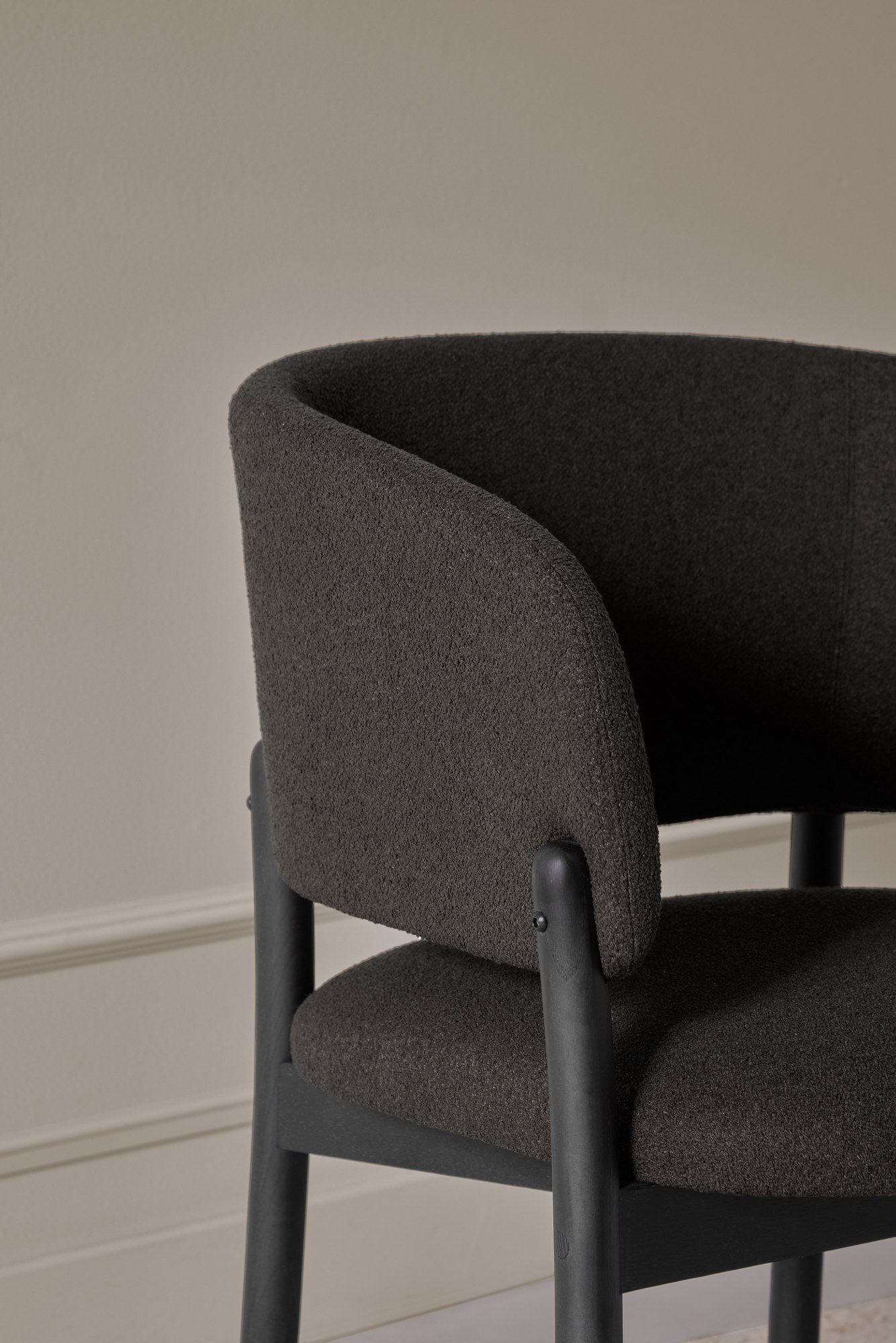 Мягкий тканевый стул с подлокотниками Blasco&Vila RC Wood ARCH-00035373 - Вид №10