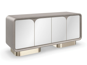 Металлическая решетка с зеркальной дверью