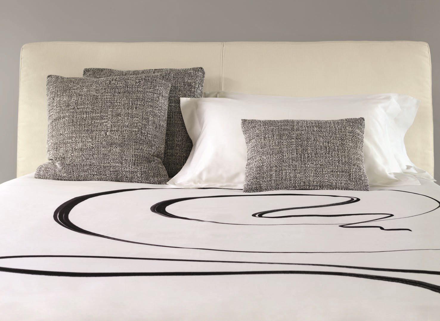 Мягкая двуспальная кровать Flou Myplace ARCH-00032710 - Вид №8