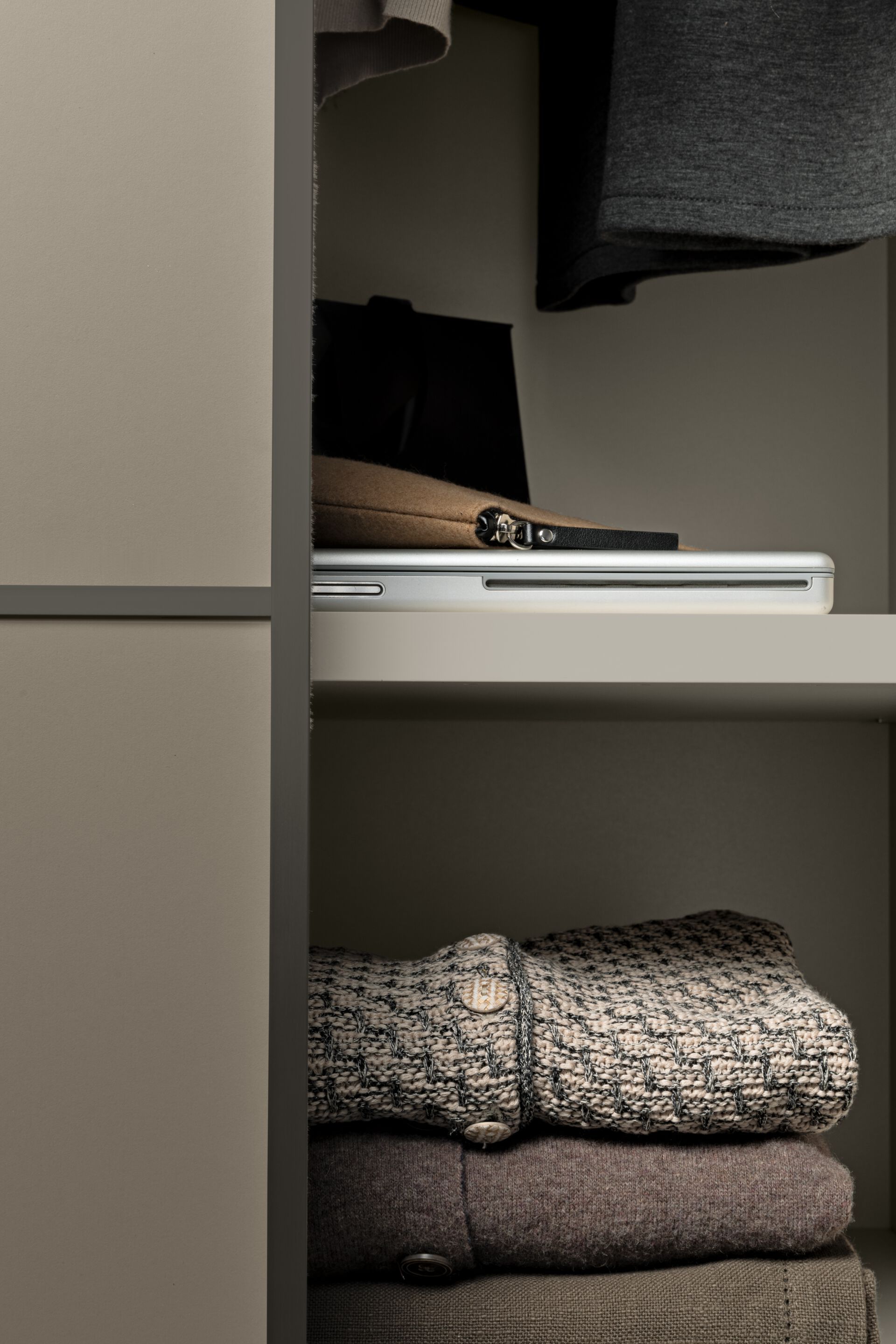 Деревянный шкаф с раздвижными дверями Adok Intermezzo ARCH-00040412 - Вид №4