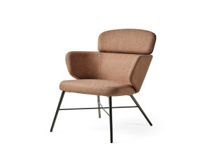 Кресло с подлокотниками