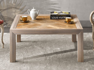 Квадратный стол из ели