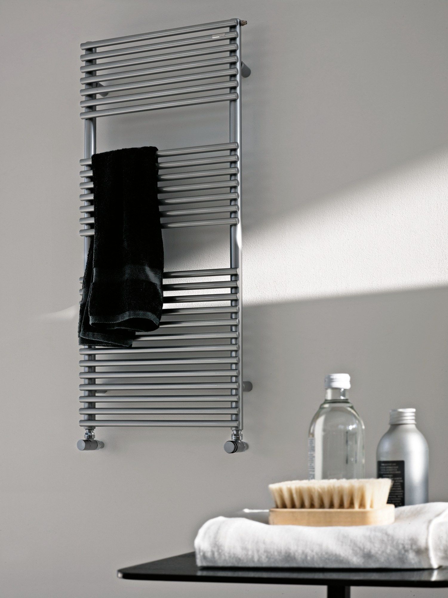 Настенный стальной вертикальный полотенцесушитель Tubes основы ARCH-00096115 - Вид №7