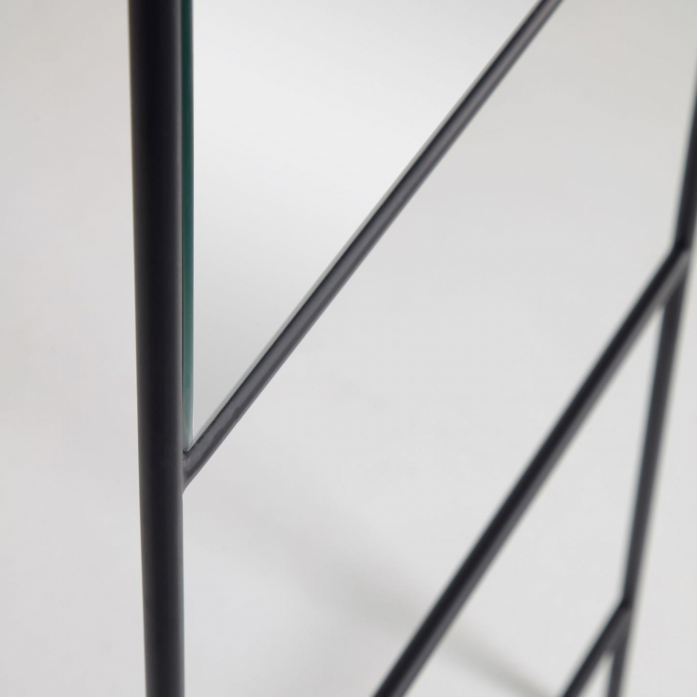 102138 Зеркало в полный рост из черного металла 55 x 166 см La Forma Norland  - Вид №1