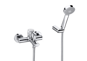 A5A0160C02 Однорычажный внешний смеситель для ванны и душа с автоматическим переключателем, ручной душ, гибкий шланг 1,70 м. и шарнирный кронштейн для душа ROCA Targa