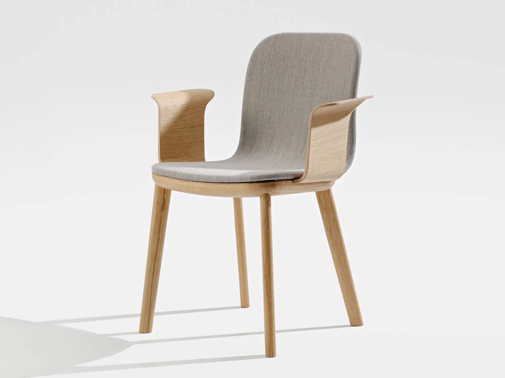 Мягкий стул с подлокотниками ZEITRAUM Aeon ARCH-00023589