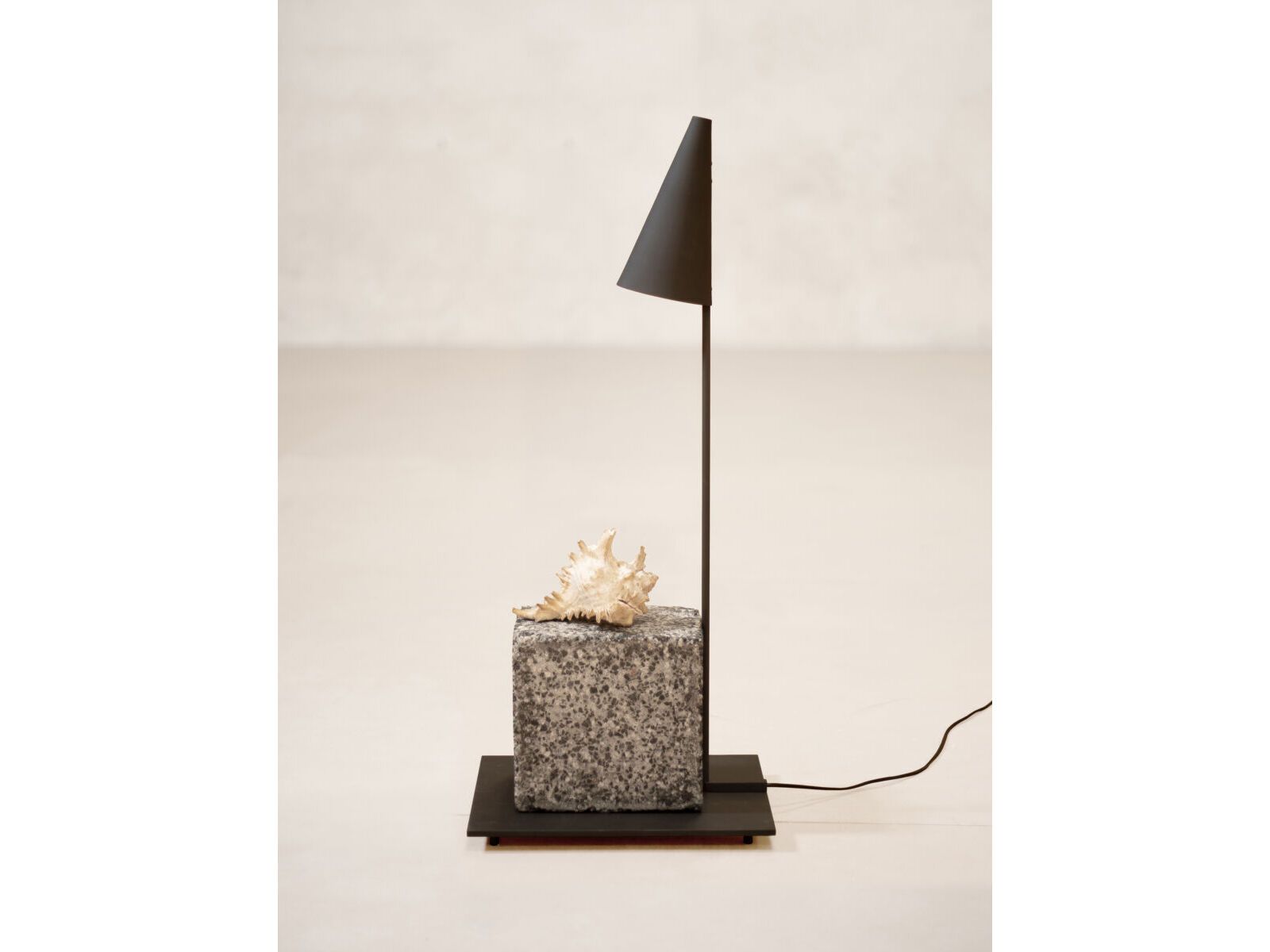 Настольная лампа Phantom Hands Джеффри Бава ARCH-00091675 - Вид №1