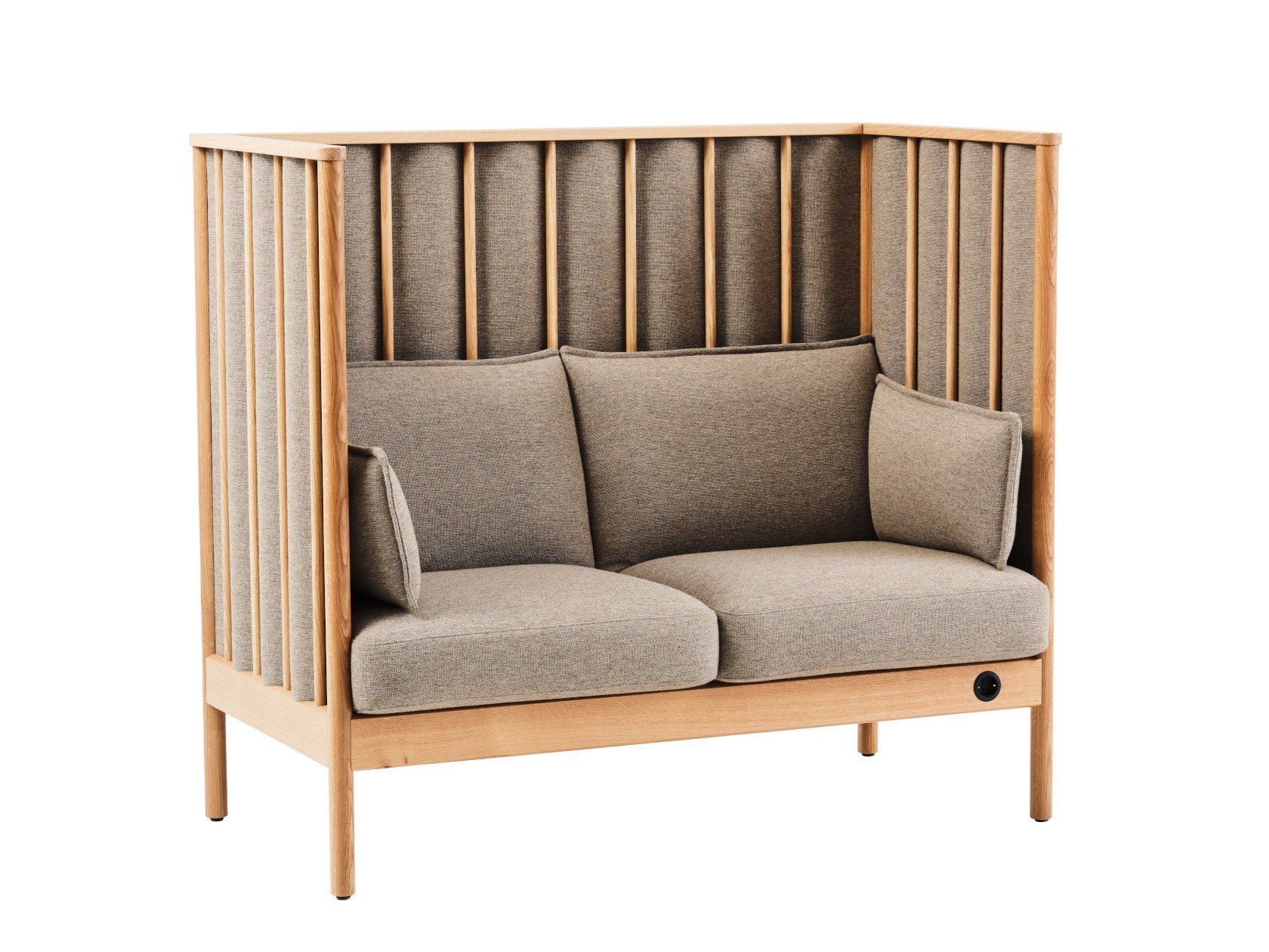 2-местный деревянный диван с высокой спинкой Karl Andersson Ondulé ARCH-00109518